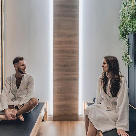 Lubinowe Wzgorze - Wioska Zdrowia Hotel Naleczow Ngoại thất bức ảnh