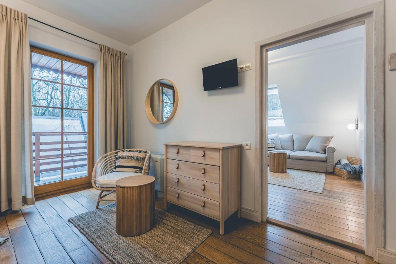 Lubinowe Wzgorze - Wioska Zdrowia Hotel Naleczow Ngoại thất bức ảnh