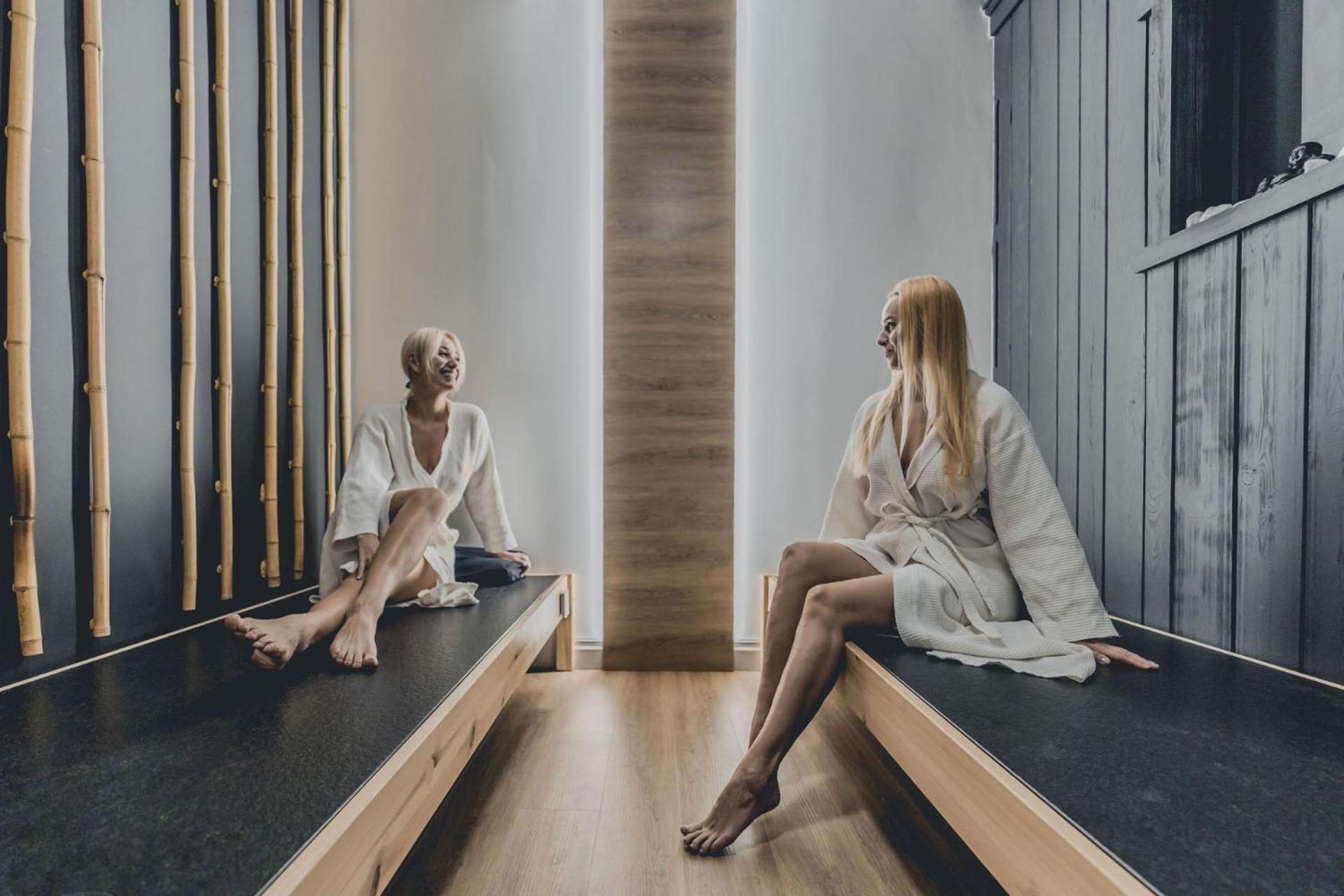 Lubinowe Wzgorze - Wioska Zdrowia Hotel Naleczow Ngoại thất bức ảnh