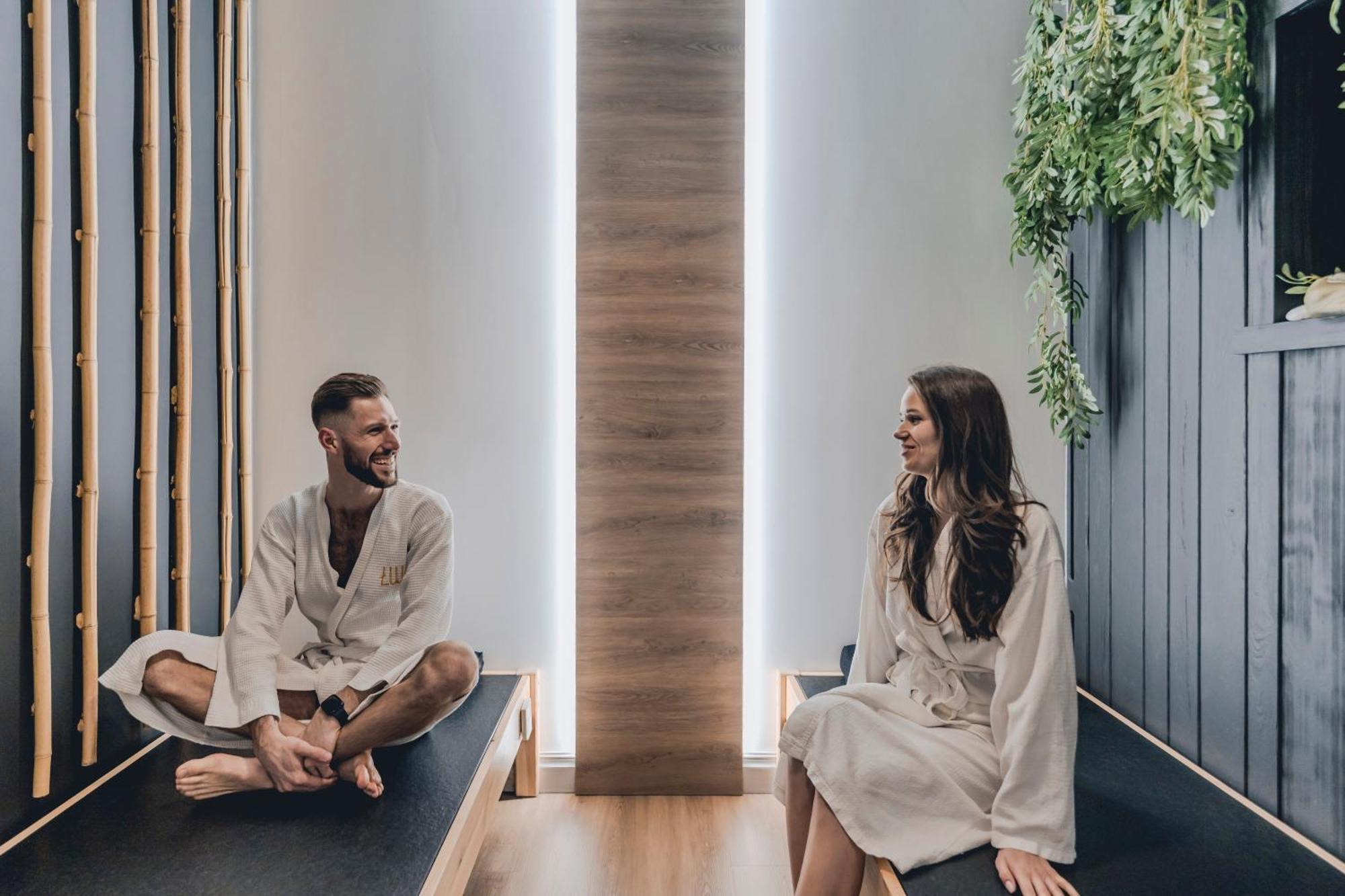Lubinowe Wzgorze - Wioska Zdrowia Hotel Naleczow Ngoại thất bức ảnh