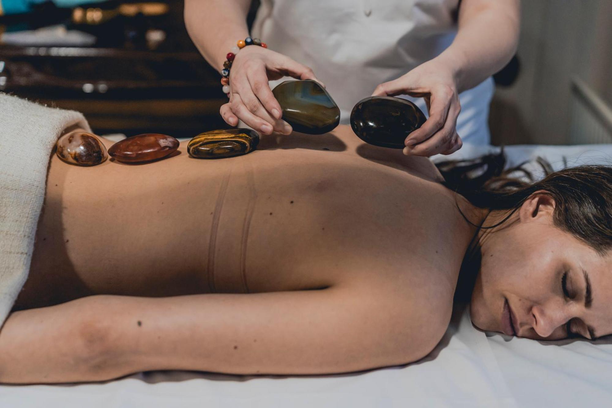 Lubinowe Wzgorze - Wioska Zdrowia Hotel Naleczow Ngoại thất bức ảnh